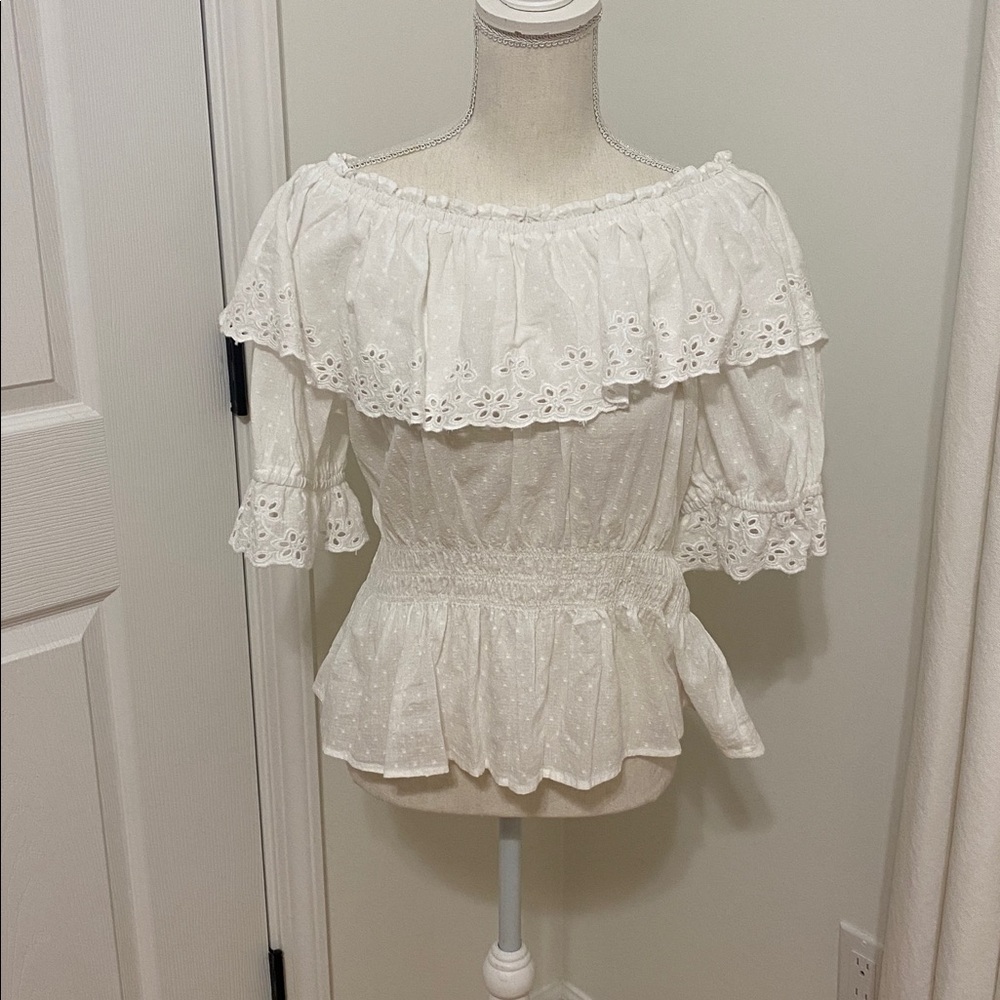 Universal Thread White Ruffled Blouse - image 1